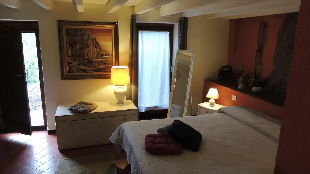 Borgo Di Codeglia - Country Rooms Riccò del Golfo di Spezia Bed & Breakfast